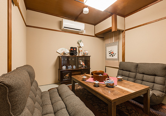 日本家屋独特の低い天井を解放的ある空間へリフォーム